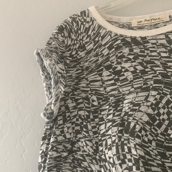 WE THE FREE T SHIRT WOMENS SIZES SMALL - Picture 3 of 12